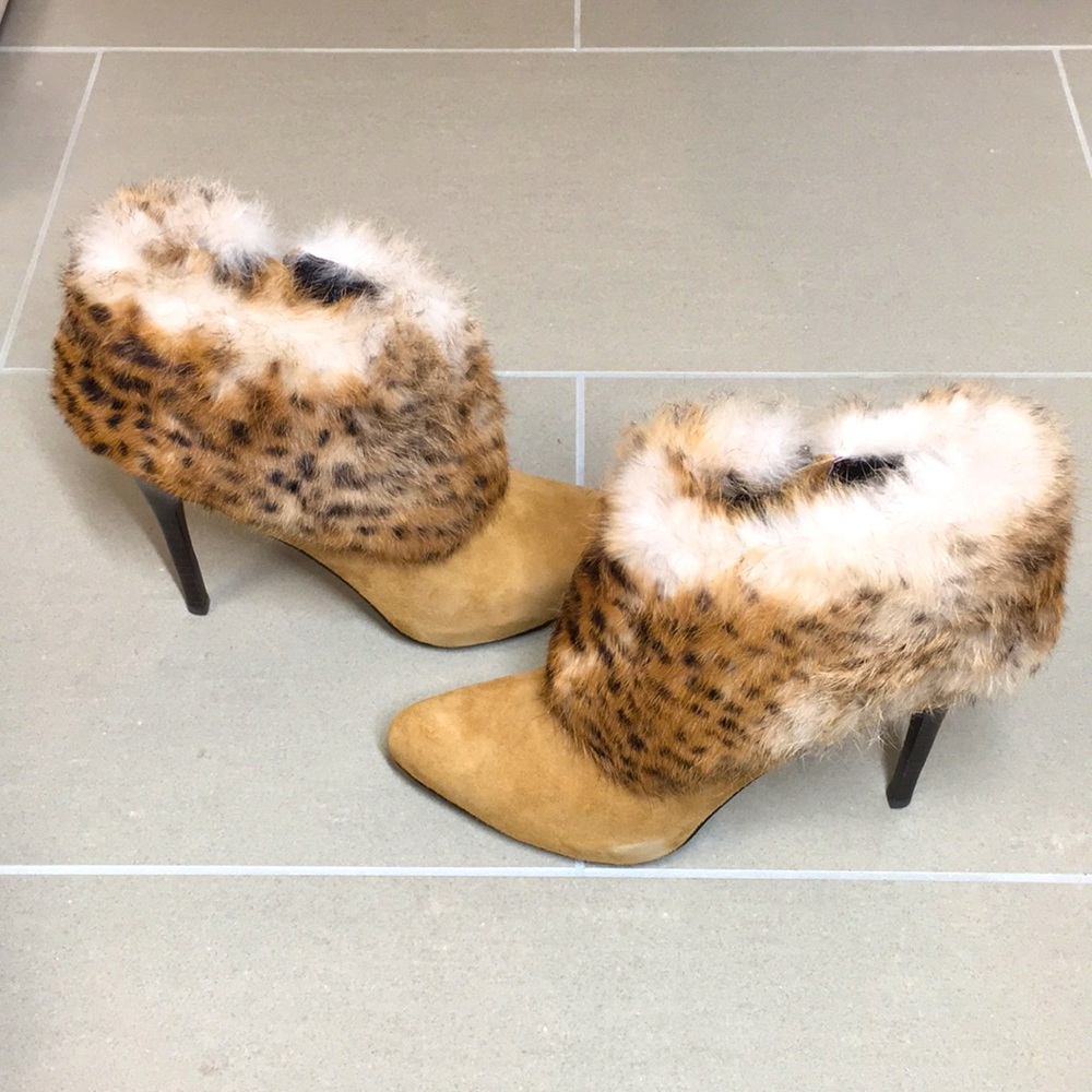 New Donald J Pliner Leopard Boots Camel Suede fur 8